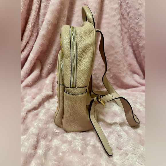 Authentic Michael Kors Leather backpack - Picture 6 of 10